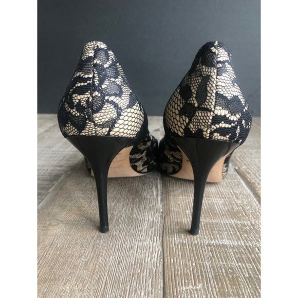 Brian Atwood Lace Pattern Lace Trim Embellishment Pumps Black Size 9 - Picture 5 of 9